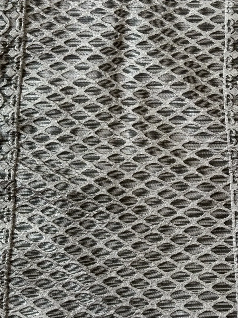 2 J Queen New York Modern Pillow Shams King Gray Charcoal Geometric Honeycomb